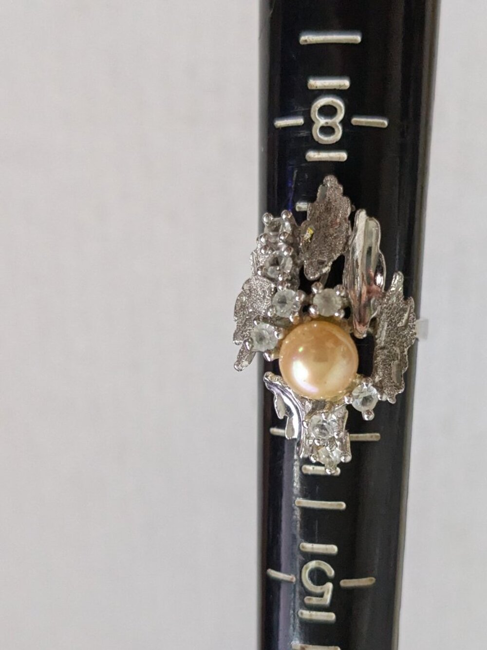 Vintage Sterling UNCAS Faux Pearl Textured Leaf Motif CZ Cocktail Ring Size 6.5